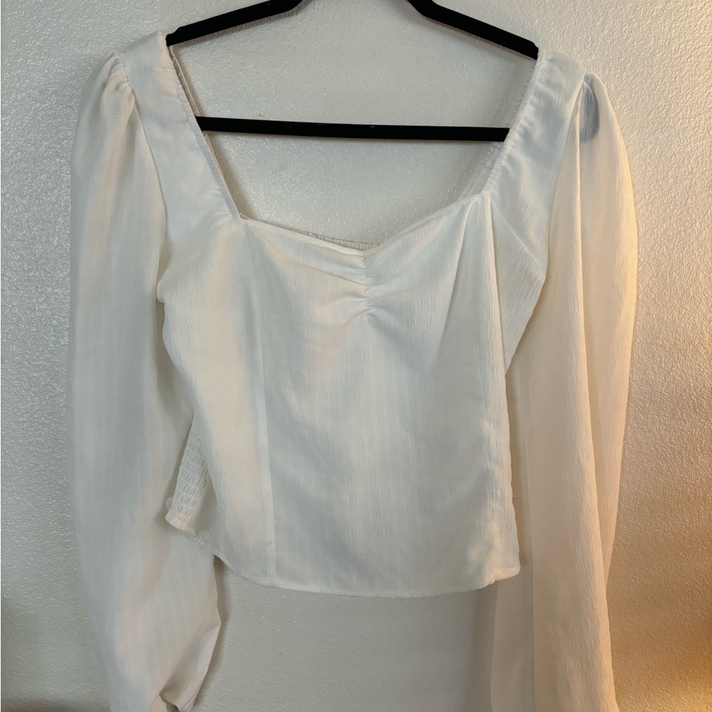 Elegant Leyden White Women's Top